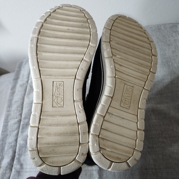 Cliffs By White Mountain Bootie Size 10M - Picture 7 of 9